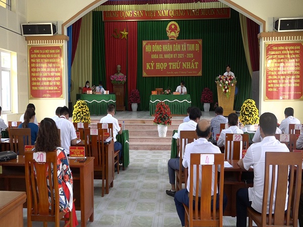 HĐND xã Tam Dị khóa XX tổ chức kỳ họp thứ nhất, nhiệm kỳ 2021- 2026