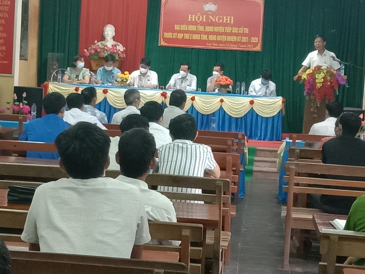 Đoàn đại biểu Hội đồng nhân dân tỉnh huyện tiếp xúc với cử tri cụm Tứ Sơn