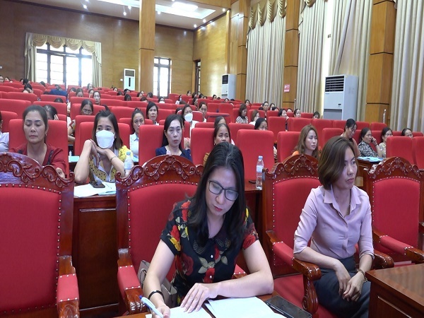 Hội LHPN huyện Lục Nam tổ chức hội nghị tuyên truyền về xây dựng nông thôn mới