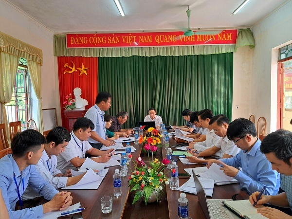 UBND huyện tổ chức buổi làm việc với xã Vô Tranh để kiểm điểm tiến độ thực hiện công tác xây dựng NTM