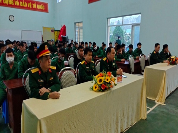 UBND huyện tổ chức đón quân nhân hoàn thành nghĩa vụ quân sự trở về địa phương