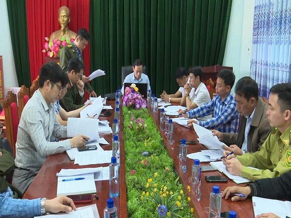 UBND huyện làm việc với UBND xã Lục Sơn kiểm điểm công tác quản lý  bảo vệ rừng