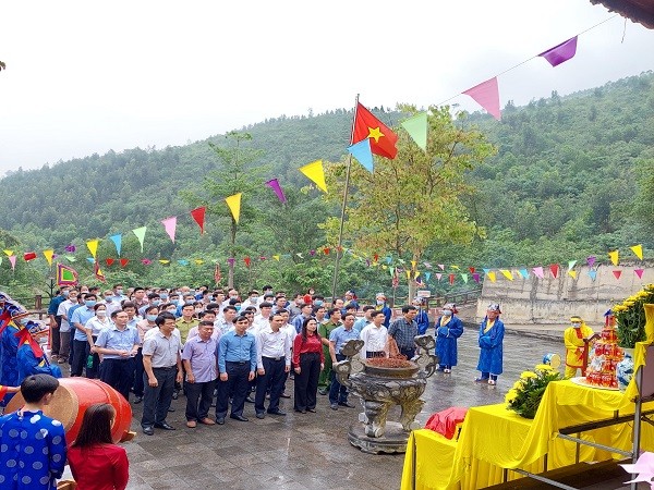 Lễ dâng hương tưởng nhớ Quốc Tổ Hùng Vương năm 2023 tại Đền thờ Vua Thần Nông