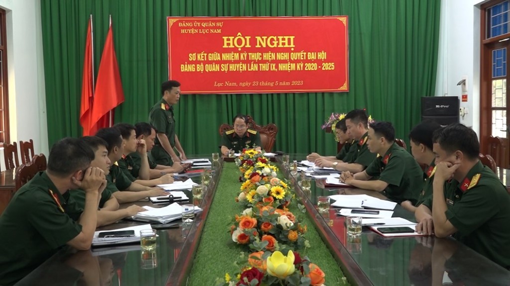 Đảng uỷ quân sự huyện Lục Nam tổ chức hội nghị sơ kết giữa nhiệm kỳ.