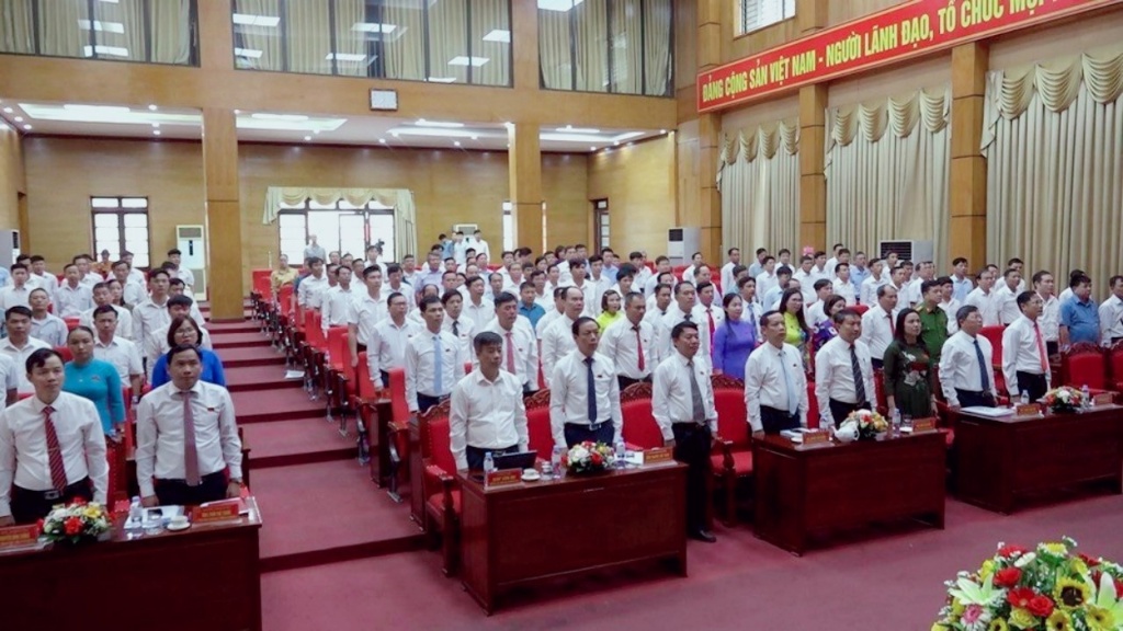 Kỳ họp  thứ 8, HĐND huyện Lục Nam khoá XX thông qua 10 Nghị quyết về phát triển KT-XH
