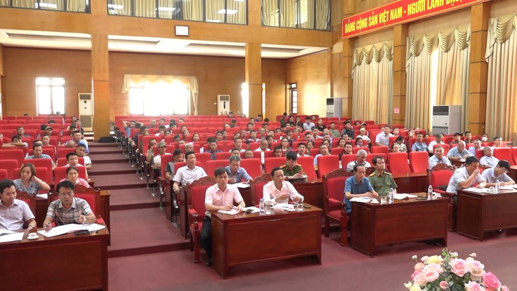 Chủ tịch UBND huyện tổ chức đối thoại với nhân dân xã Chu Điện và thị trấn Phương Sơn liên quan...