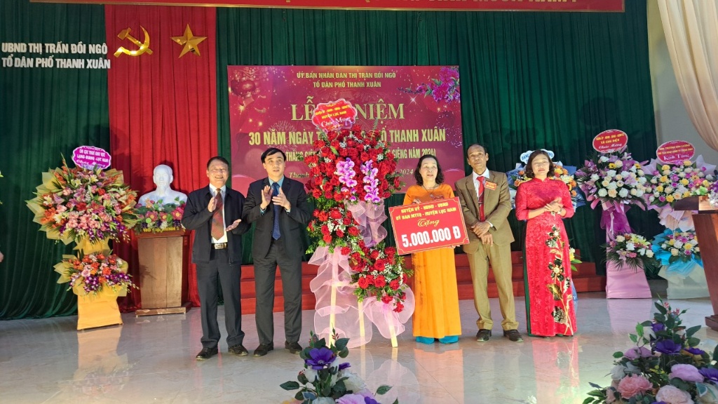 Lễ kỷ niệm 30 năm thành lập phố Thanh Xuân