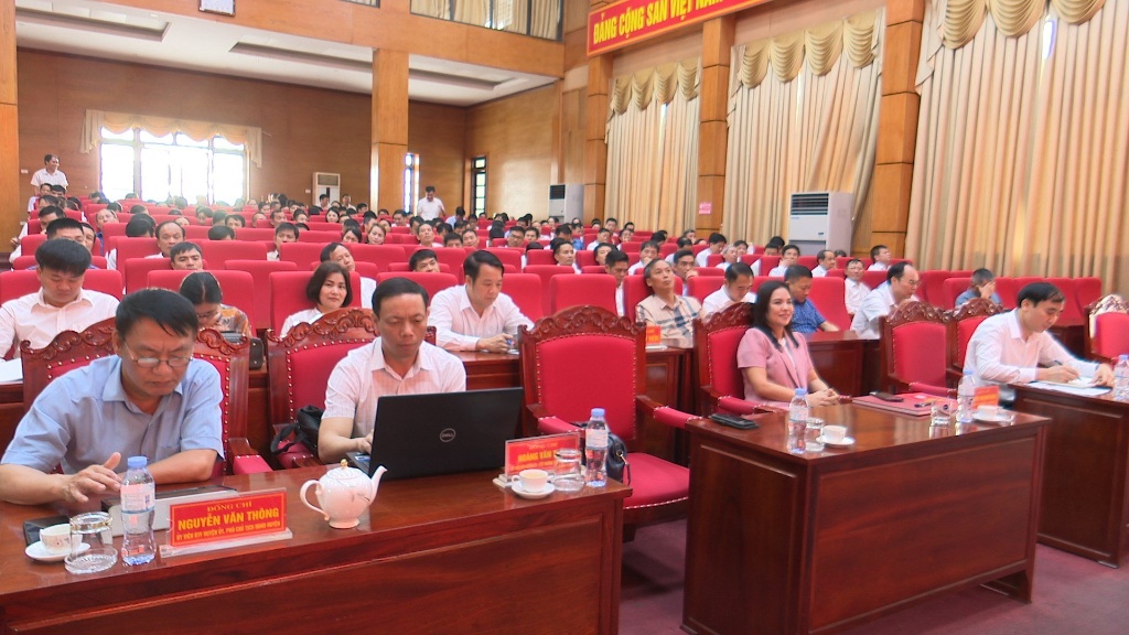 Hội nghị tập huấn nghiệp vụ Lễ tân công sở và Lễ tân ngoại giao năm...|https://lucnam.bacgiang.gov.vn/ja_JP/chi-tiet-tin-tuc/-/asset_publisher/Enp27vgshTez/content/hoi-nghi-tap-huan-nghiep-vu-le-tan-cong-so-va-le-tan-ngoai-giao-nam-2024