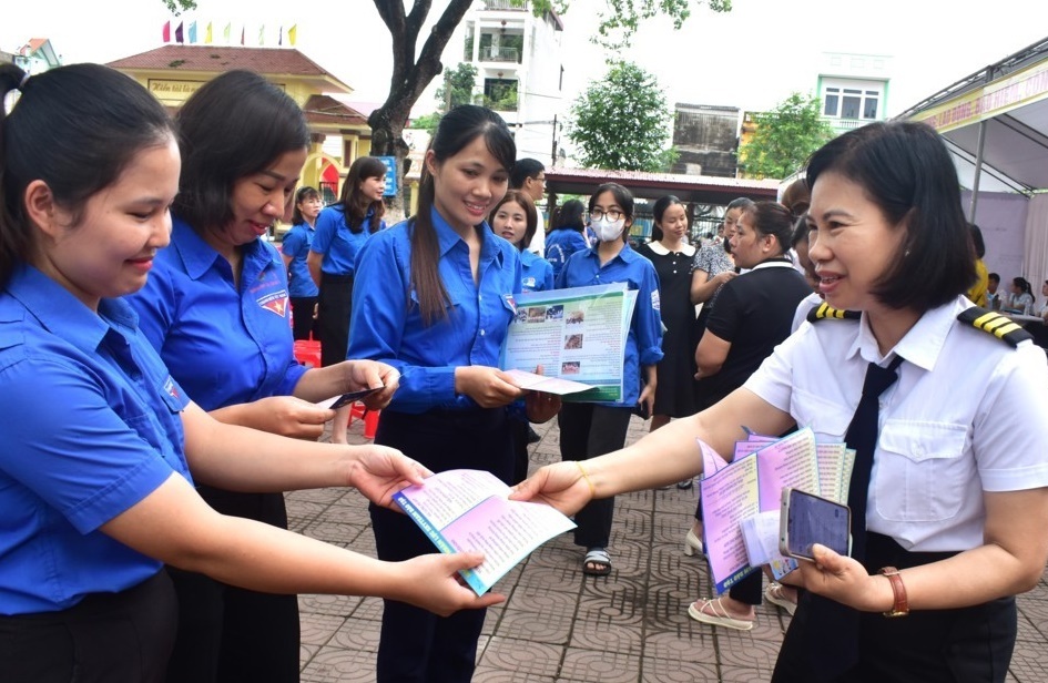 Ngày hội việc làm huyện Tân Yên|https://lucnam.bacgiang.gov.vn/web/huyen-tan-yen/chi-tiet-tin-tuc/-/asset_publisher/Enp27vgshTez/content/ngay-hoi-viec-lam-huyen-tan-yen