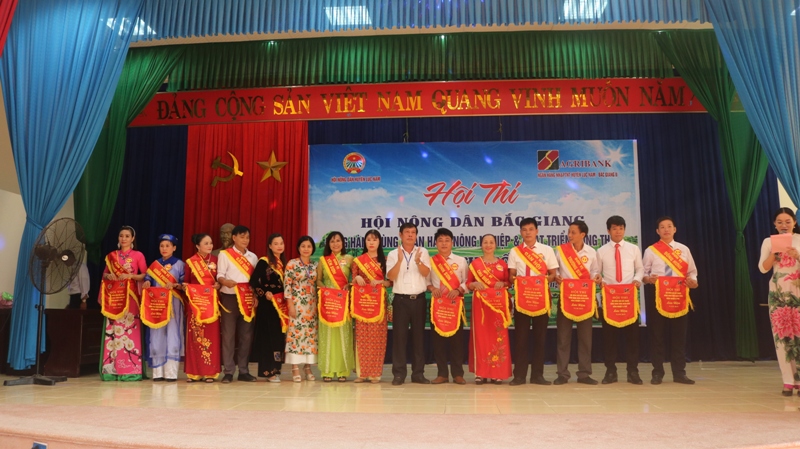 Lục Nam tổ chức Hội thi nông dân Bắc Giang đồng hành cùng ngân hàng NN- PTNT Bắc Giang- cụm số 2