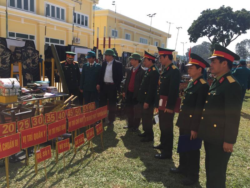 Ban CHQS huyện tổ chức Lễ ra quân huấn luyện DQTV năm 2016